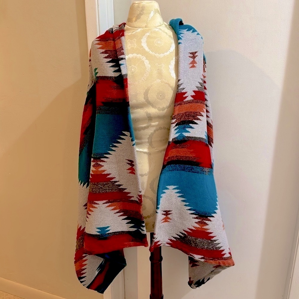 BB Dakota Aztec Hooded Soft Open Draped Front Pockets Cape Vest Oversized S to M